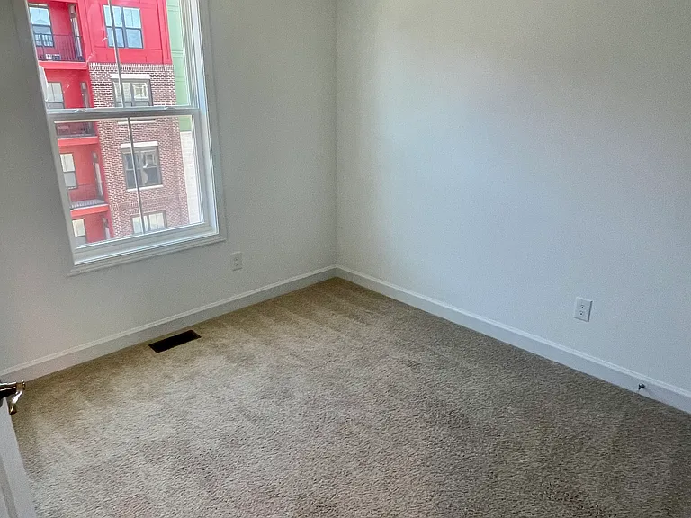 209 N Broad St — Photo 20