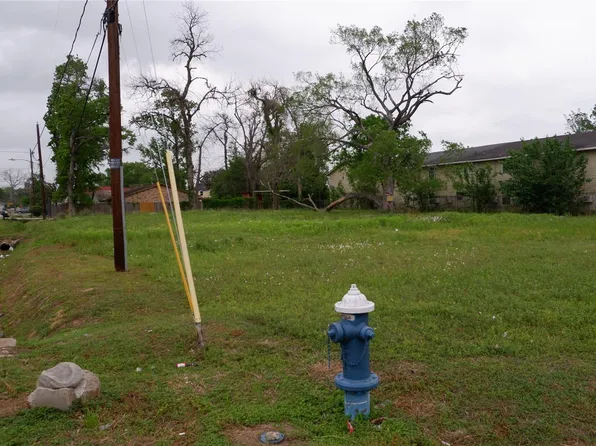 8910 Etta St, Houston, TX 77093