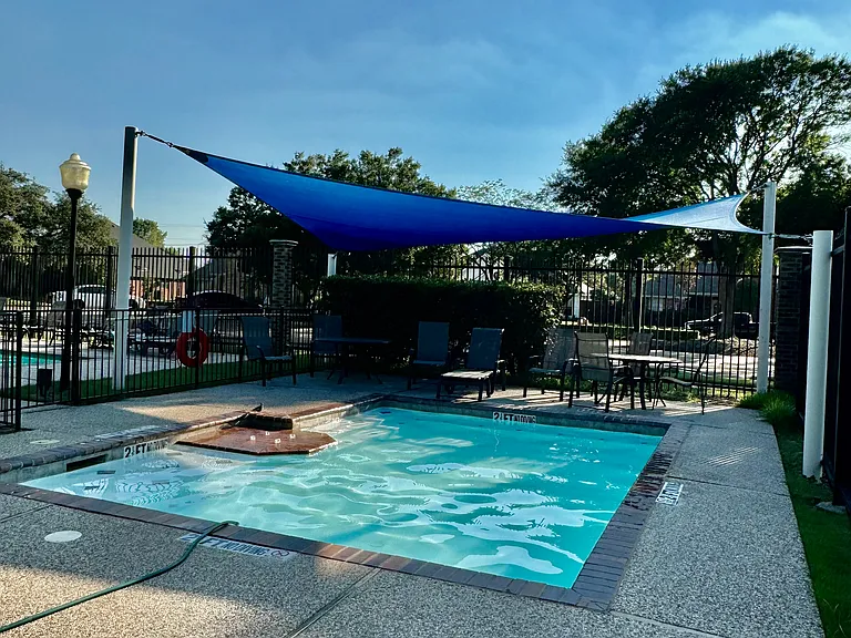 SEPARATE BABY POOL!