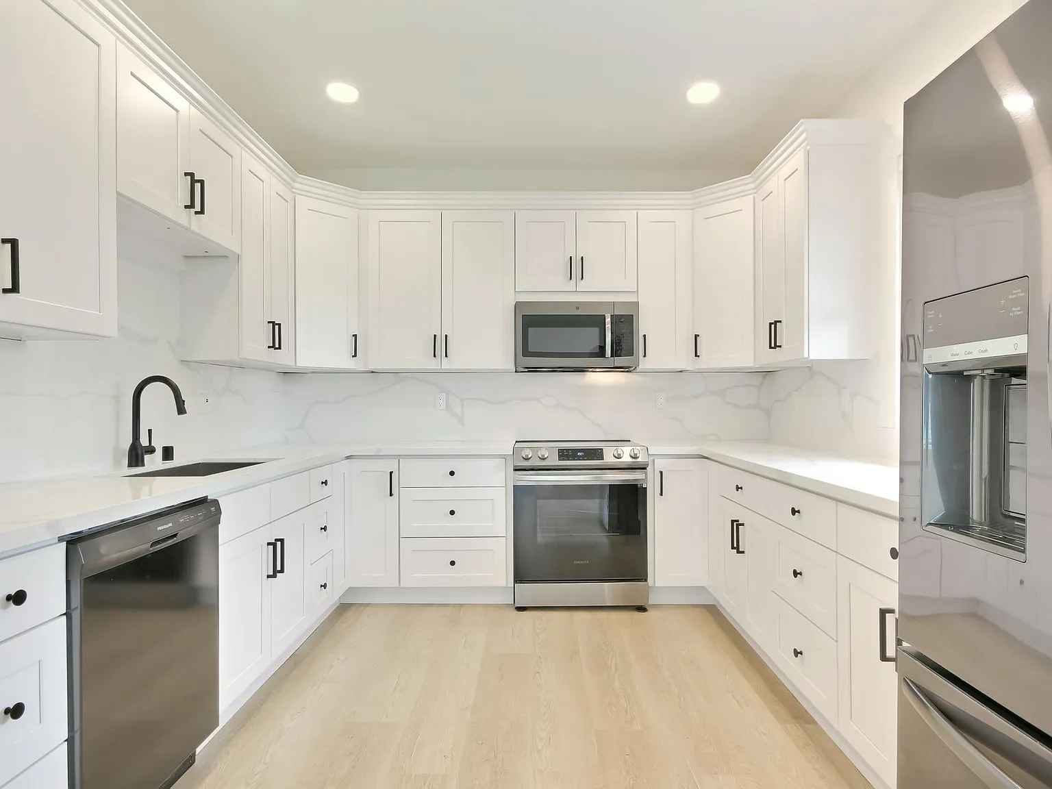 349 NE 51st St — Photo 3