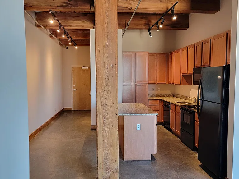1228 Lucas Ave #501 — Photo 6