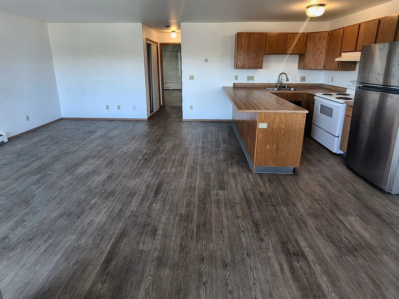 1009 W 30th Ave — Photo 3