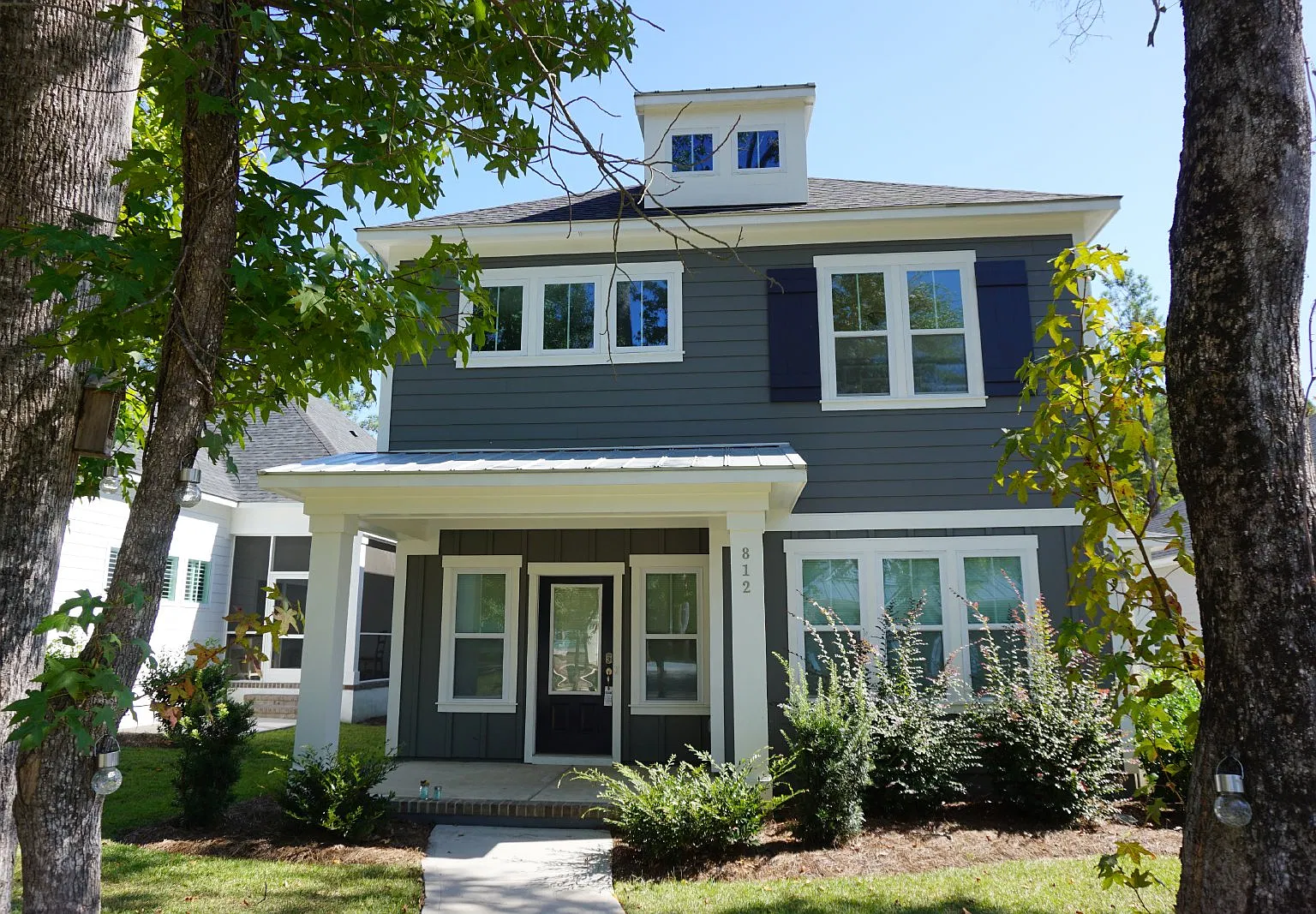 4 bed, 3.5 bath, 2590 sqft, $3,200 — Photo 1