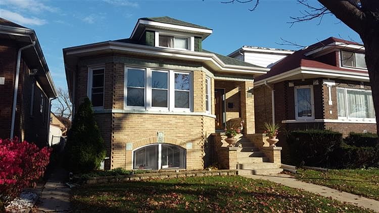 1st image of 2703 N 76th Ct
