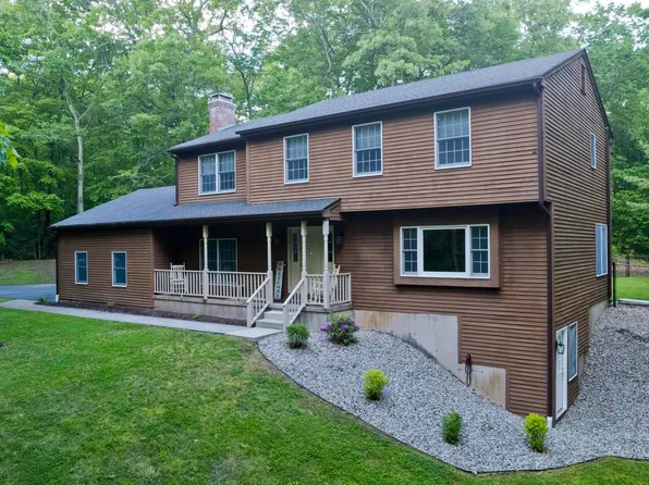 42 Pheasant Run, Granby, CT 06060