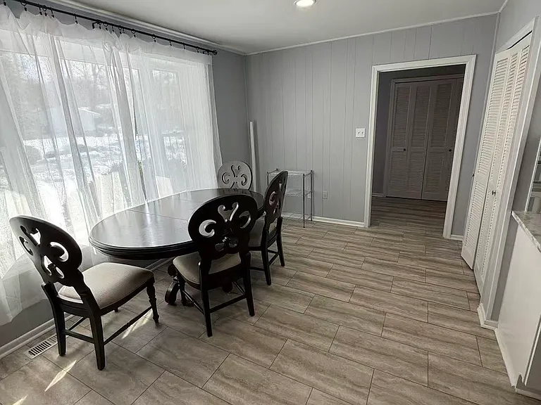 1716 Pine Valley Dr — Photo 7