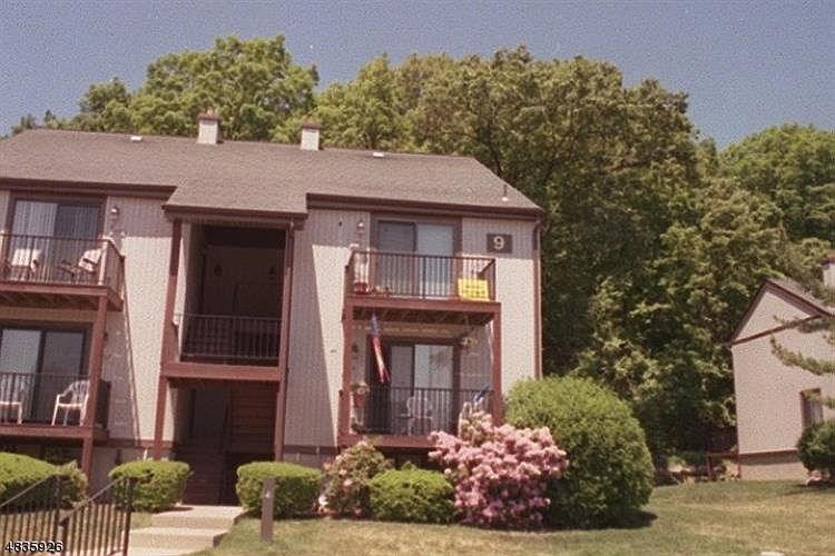 2nd image of 9170 Ashland Ct #170