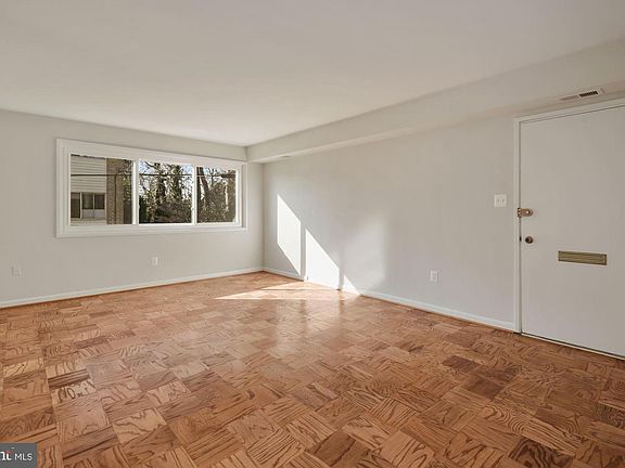 4th image of 3115 University Blvd W Unit 3115B-12