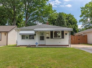 959 Center Rd, Eastlake, OH 44095