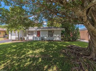 2433 Poinciana Dr, Naples, FL 34105
