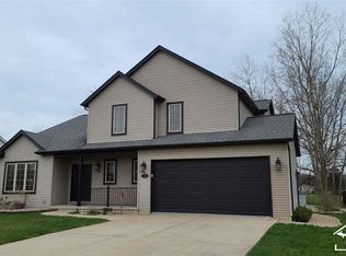 2908 E Country Ln, Monroe, MI