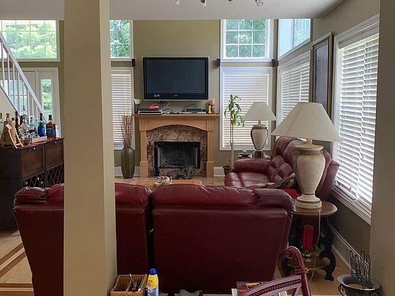 5th image of 1571 Brittania Way