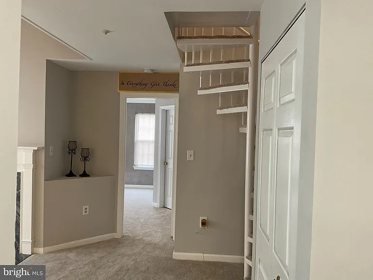 9808 Lake Pointe Ct #301 — Photo 40