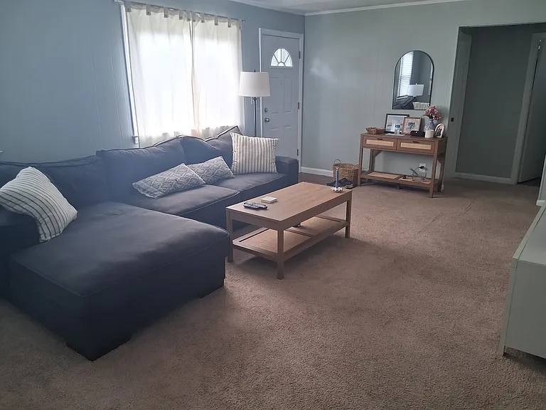 1008 Prince Ave — Photo 3