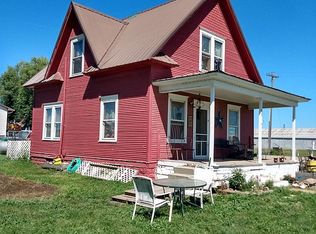 923 E 3rd St, Miller, SD 57362