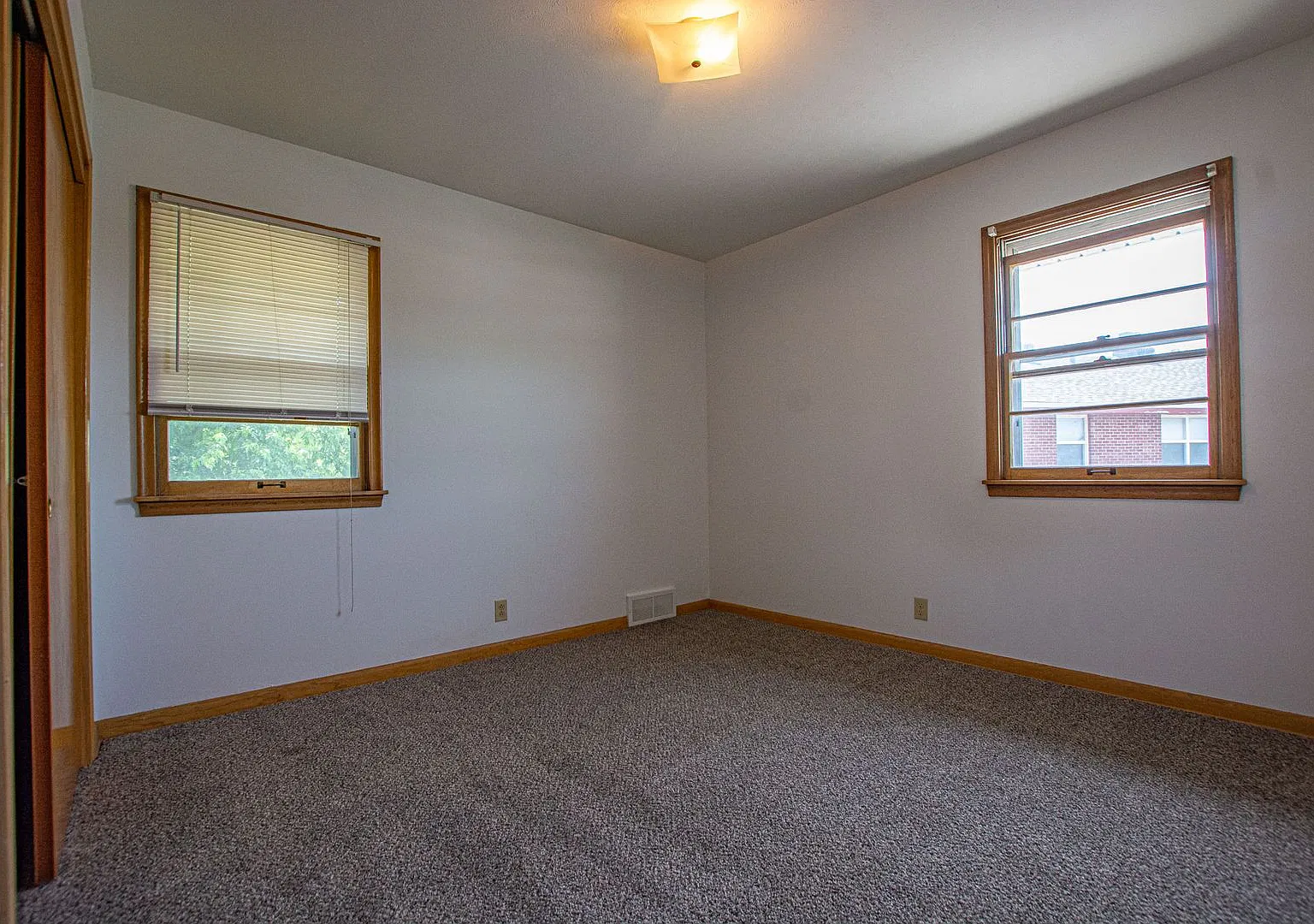 3328 South 82nd Avenue — Photo 4