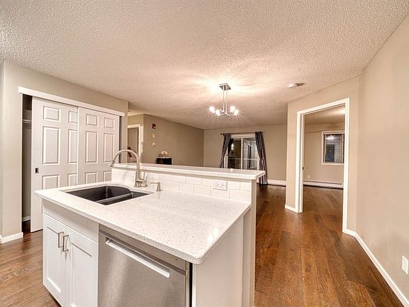 5th image of 290 E Shawville Way SE #305