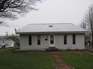 1011 S Orchard Ave, Somerset, PA 15501