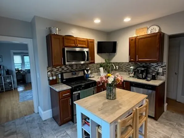 4516 N Bartlett Ave, Milwaukee, WI 53211