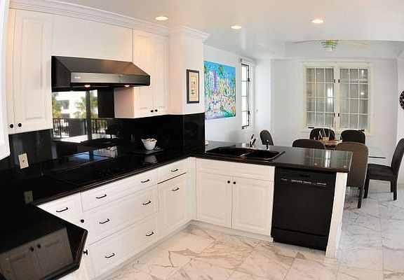 4th image of 8041 Fisher Island Dr #8041