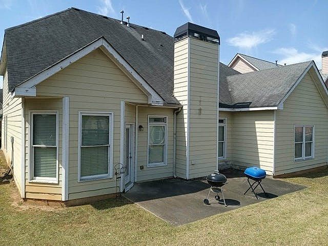 2nd image of 55 Harrison Cir