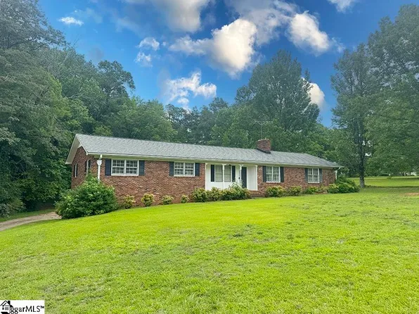 701 N Rutherford Rd, Greer, SC 29651