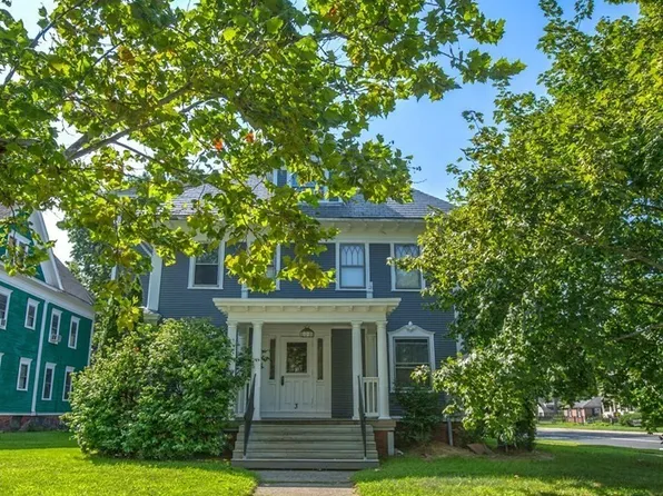 3 Sumner Ave, Springfield, MA 01108