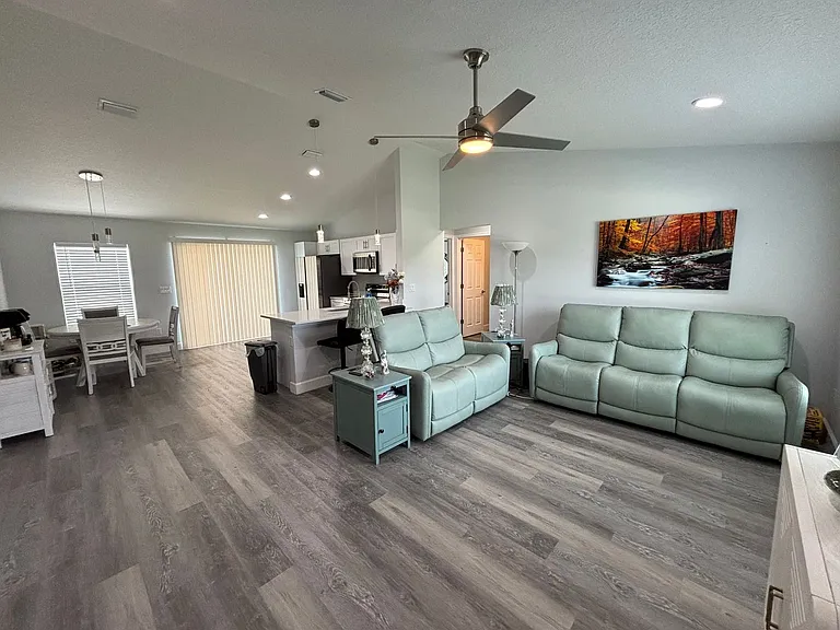 3722 SW 149th Ter — Photo 5