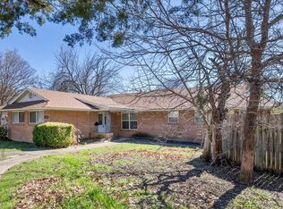 213 SW Cindy Ln, Burleson, TX 76028