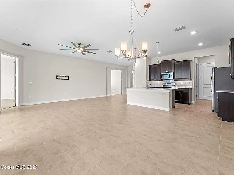 2323 Great Belt Cir — Photo 11