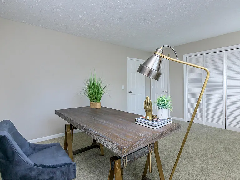 British Woods Apartments — Photo 60