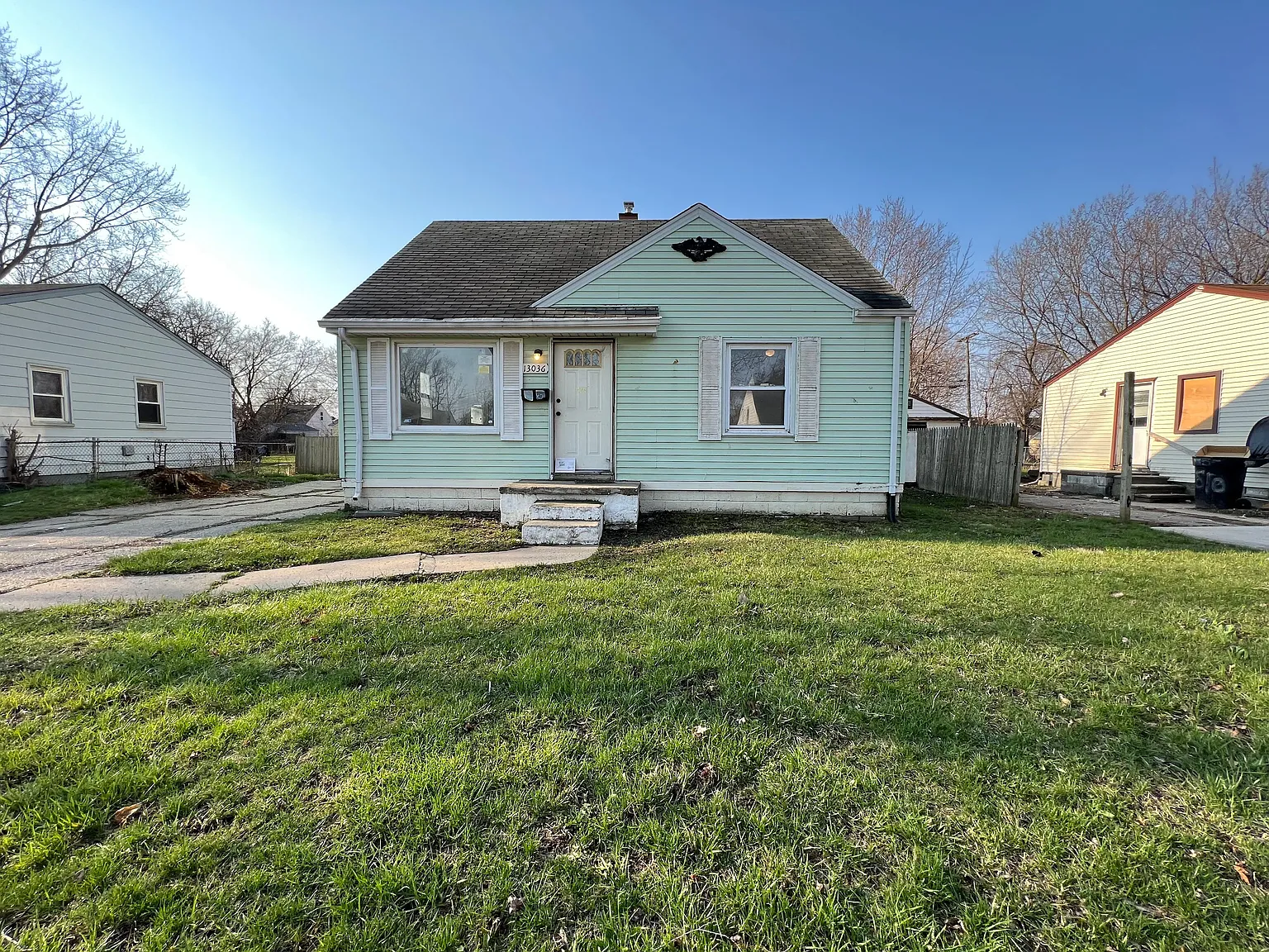 13036 Couwlier Ave photo 1