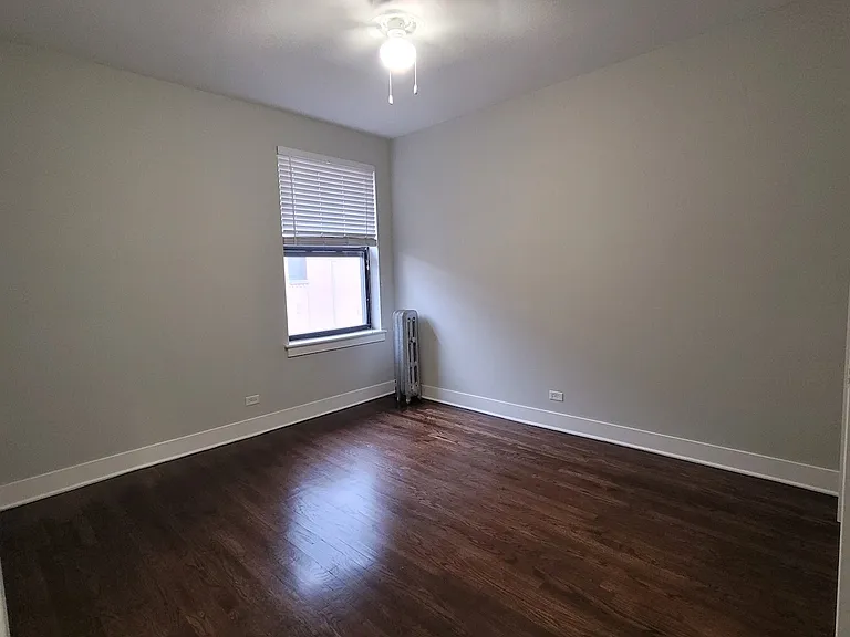 5501-5513 S Everett Ave — Photo 15