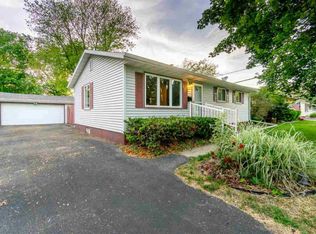 206 Garnet Ln, Madison, WI 53714
