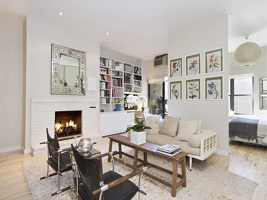 Sold by Sotheby's International Realty | media 1