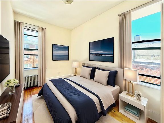 4th image of 25-50 45th St #2R