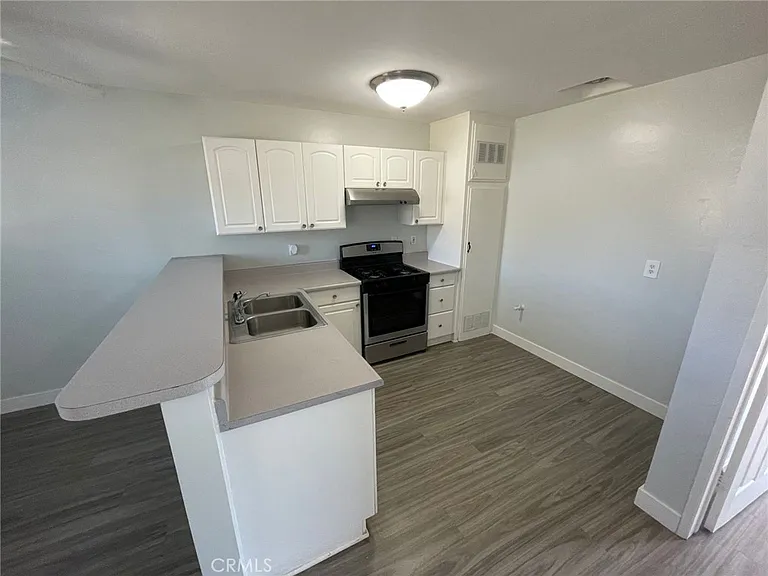 28948 Goetz Rd #B — Photo 10