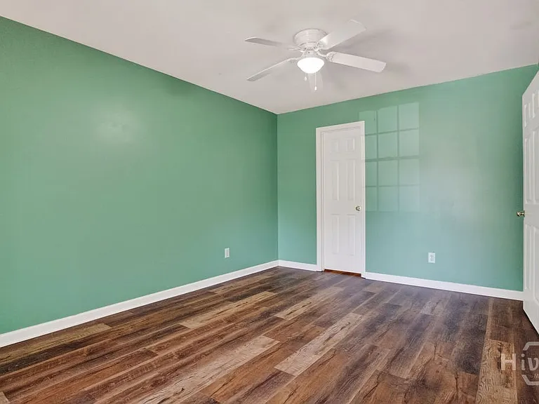 354 E Creek Bnd — Photo 33
