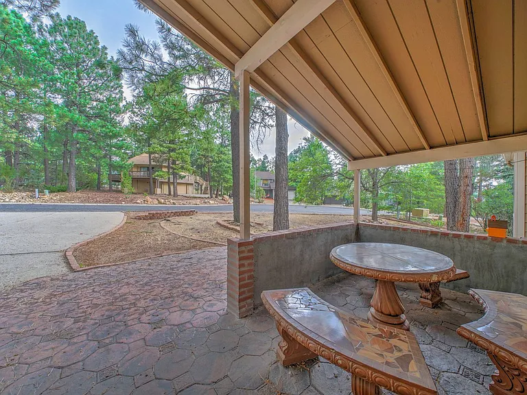 1540 N Spanish Moss Way — Photo 4