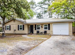 204 Honey Lane Cir, Hinesville, GA 31313