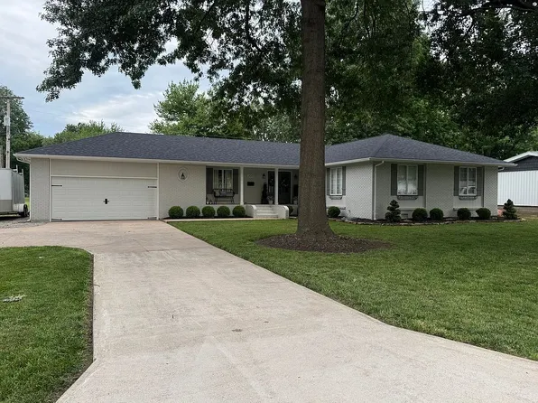 200 Grand St, Lamar, MO 64759