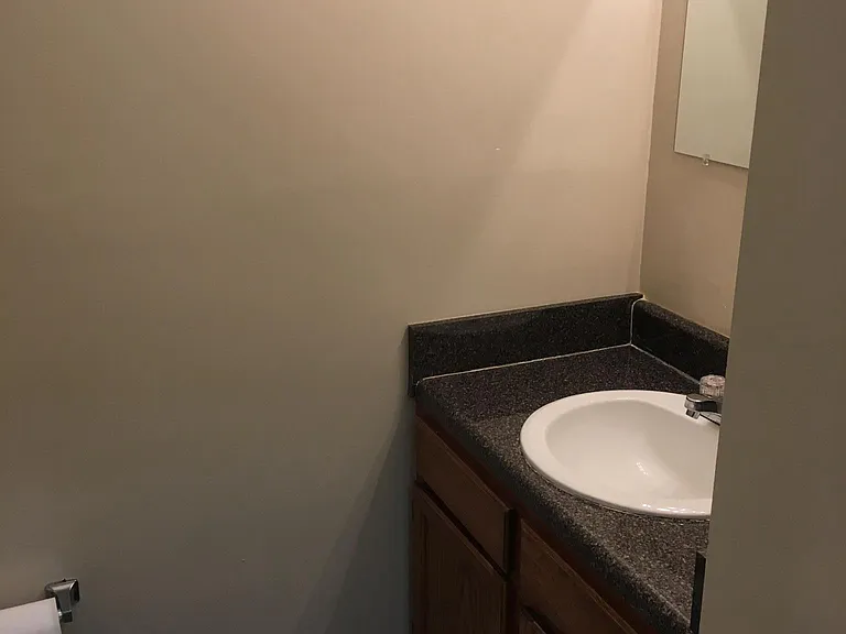 820 Catherine St — Photo 8