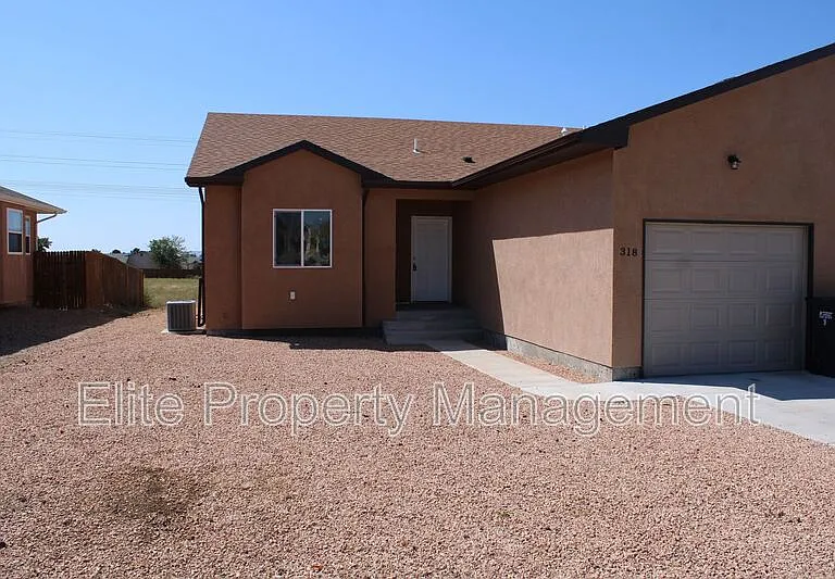318 W Coral Dr — Photo 1