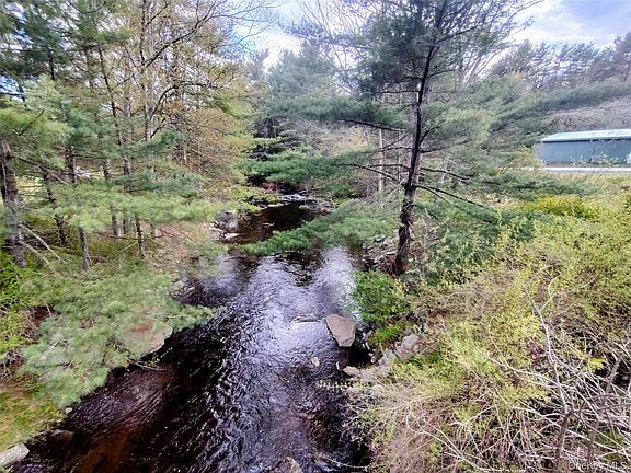 5th image of 983 Plank Road