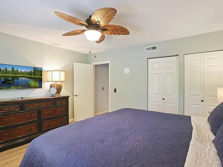 32 S Forest Beach Dr #59 — Photo 13