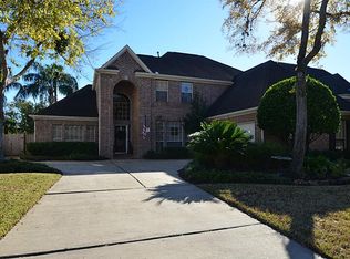 13825 Hidden Lake Ln, Sugar Land, TX 77498