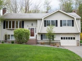35 Maraglia Rd, Stoughton, MA 02072