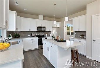 4th image of 18025 38th Avenue Ct E