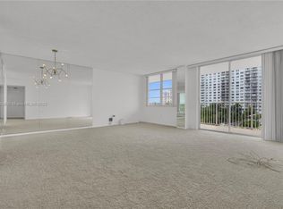 2851 NE 183rd St APT 504E, Aventura, FL