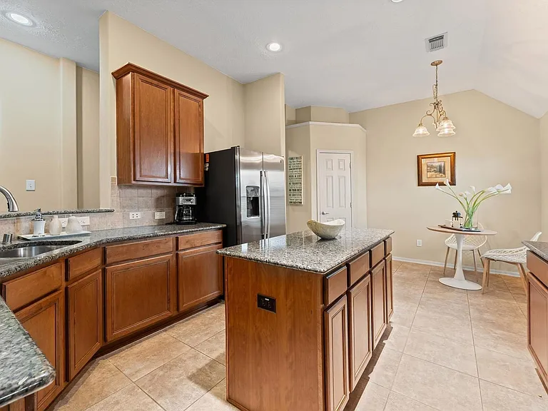 31 Pleasant Point Pl — Photo 12